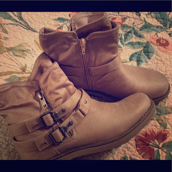 carlos santana booties macys